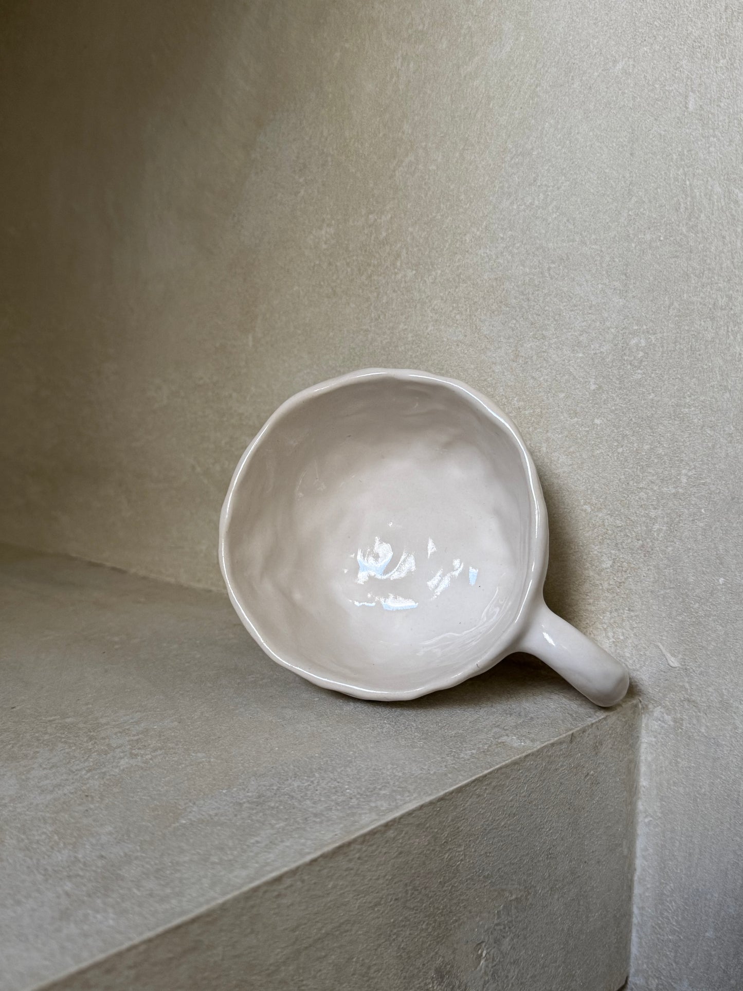 Aesthetic mok met oor wit