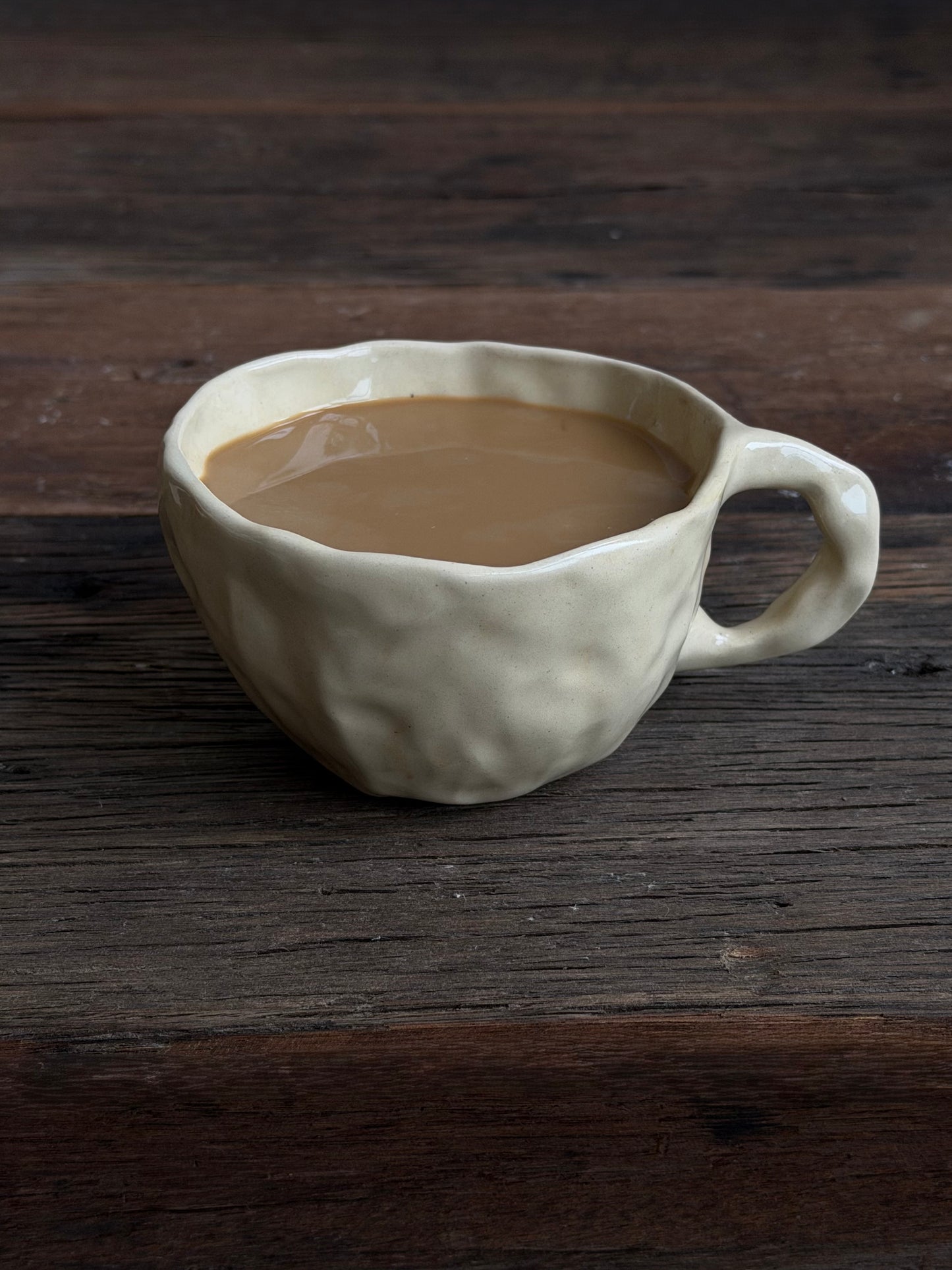 Aesthetic mok met oor beige