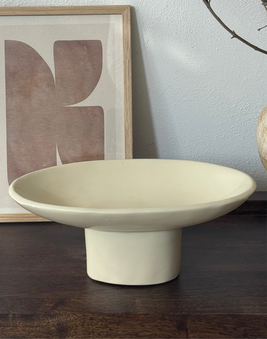 Beige ovale schaal op poot