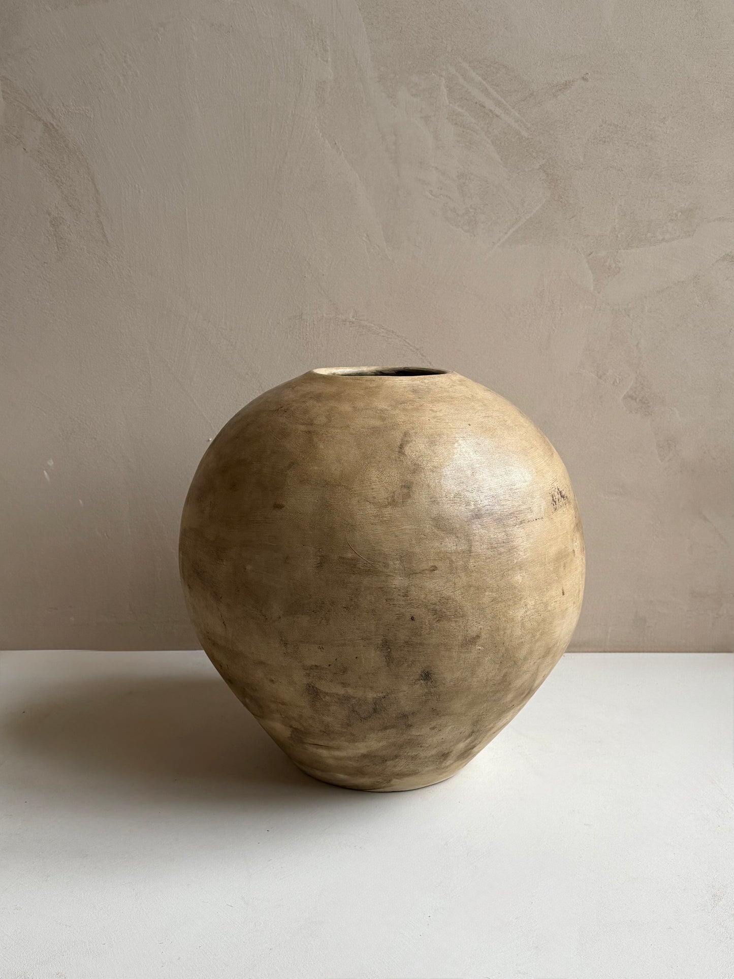 YOKO XL — grote bruine ronde vloervaas