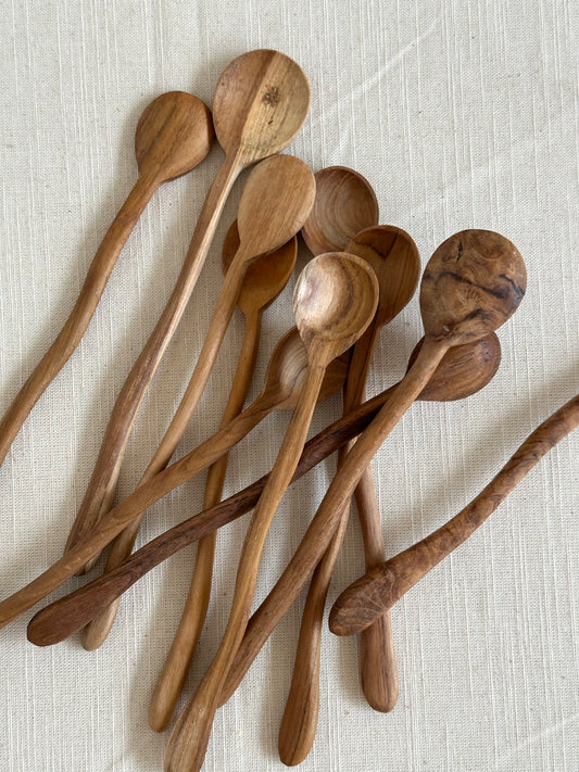 Wavy teakhouten lepel