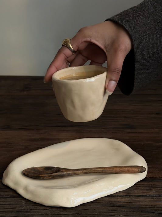 Aesthetic mok beige klein