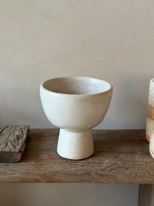 Tadelakt schaal op poot