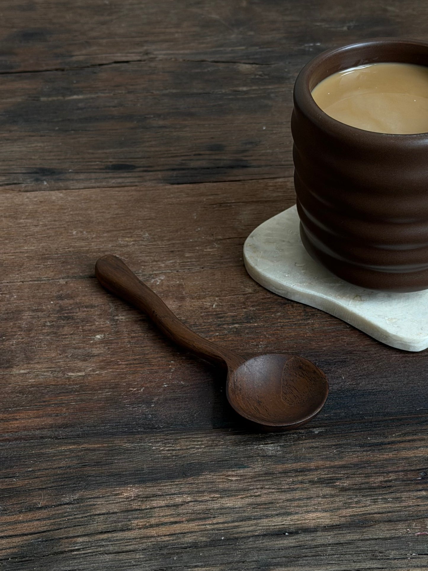 Organische houten lepel — dark oak