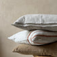 Lichtbeige kussenhoes met structuur