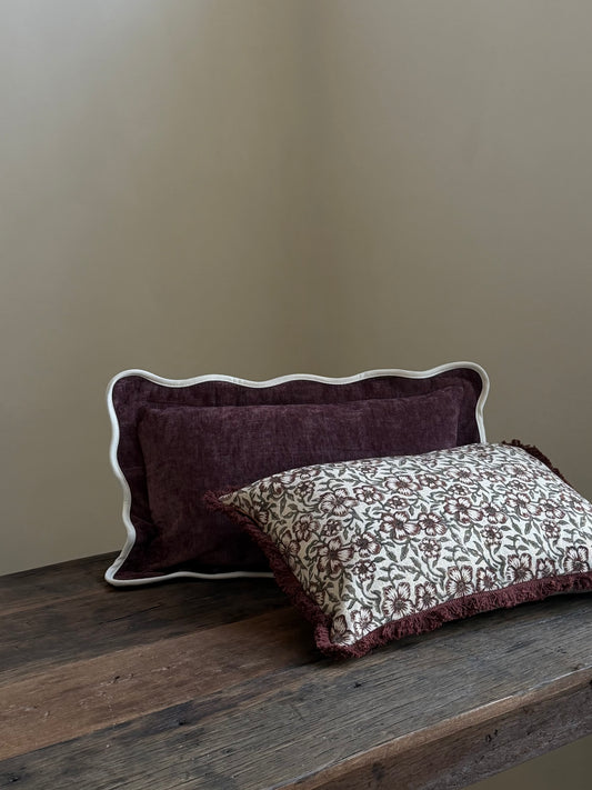 Chloe - plum kussenhoes met golvende rand