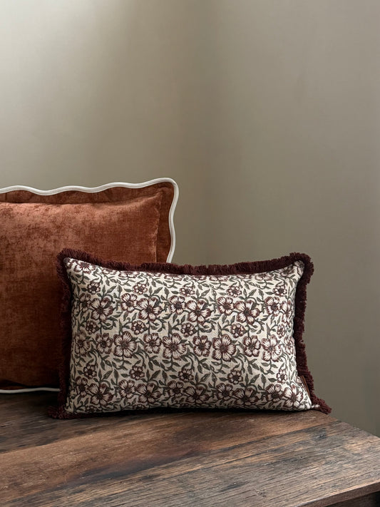 Sadie - bordeaux bloemig kussenhoes