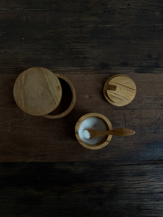 Kleine houten voorraadpotjes — set van 2